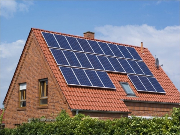 фотоелектричні сонячні панелі для дому фото